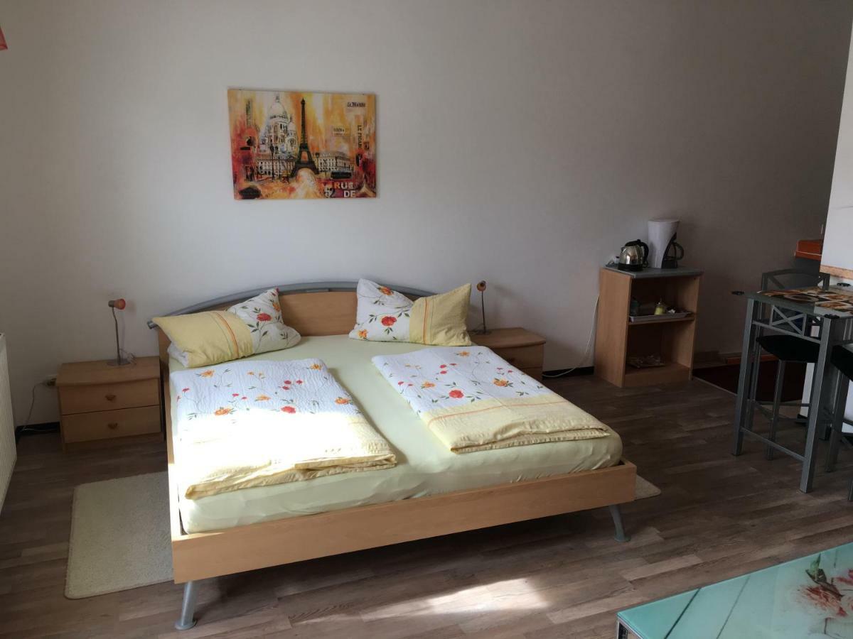 Hotel Gaestezimmer Siminciuc Aquisgrà Exteriér fotografie