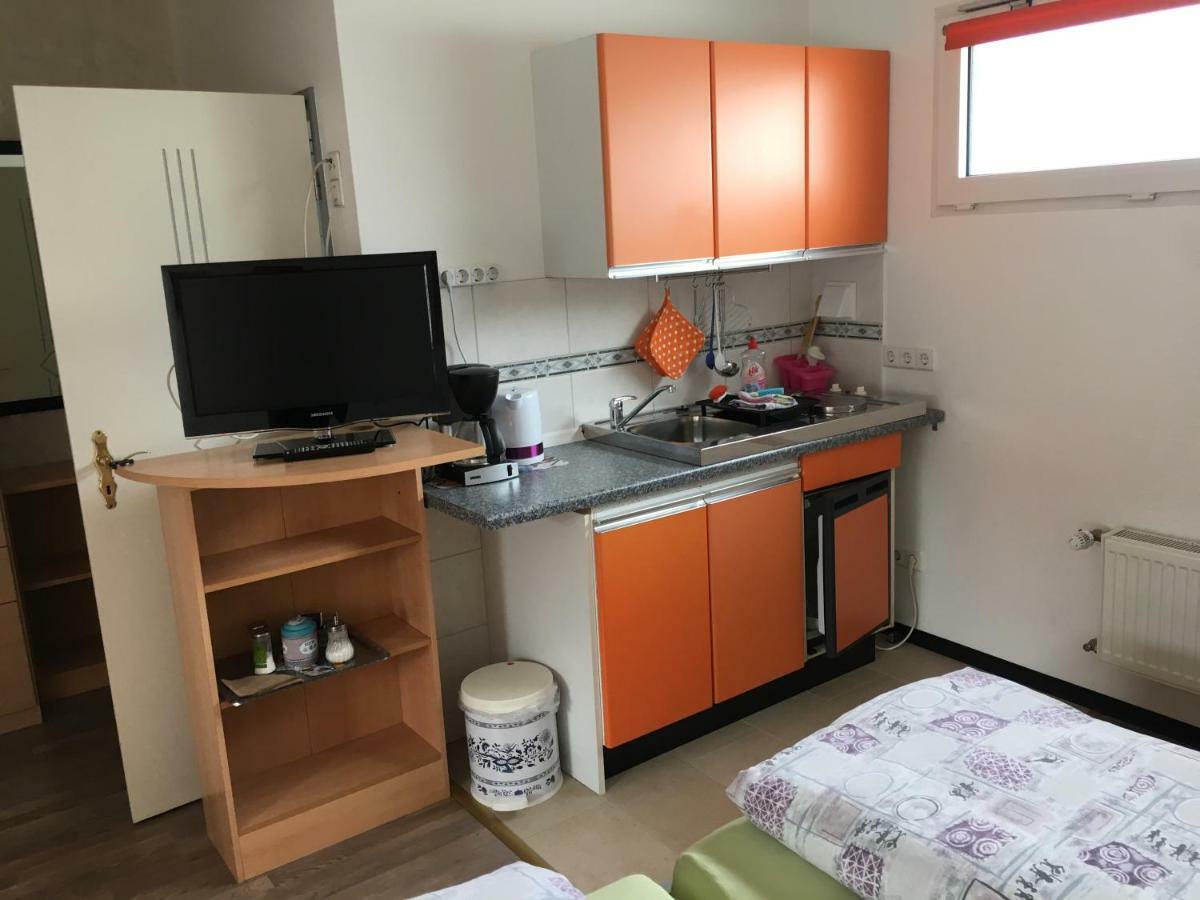 Hotel Gaestezimmer Siminciuc Aquisgrà Exteriér fotografie