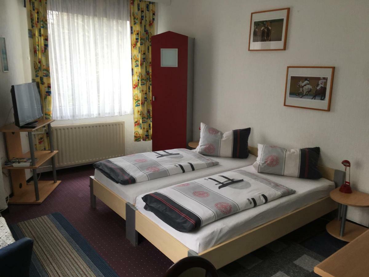 Hotel Gaestezimmer Siminciuc Aquisgrà Exteriér fotografie