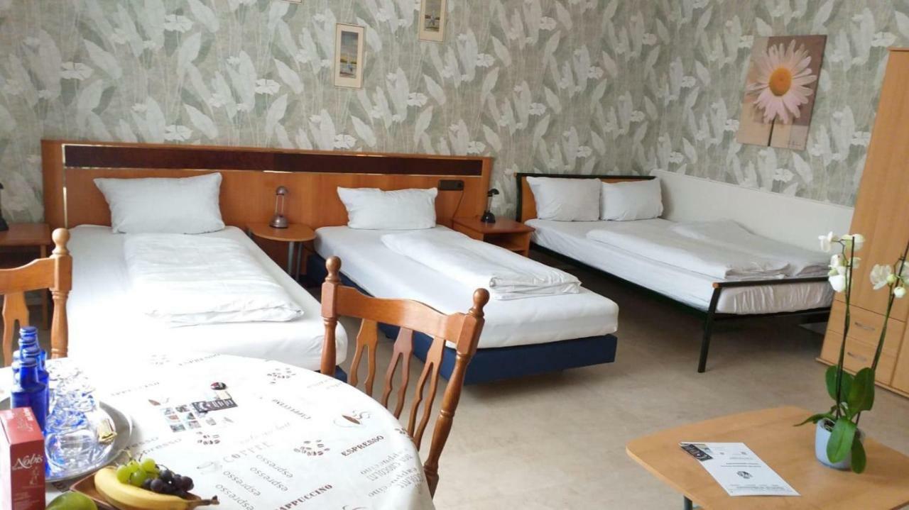 Hotel Gaestezimmer Siminciuc Aquisgrà Exteriér fotografie